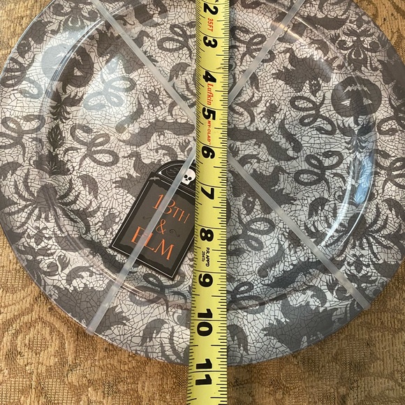 NWT 13TH & Elm Halloween Melamine Plates - Picture 5 of 6